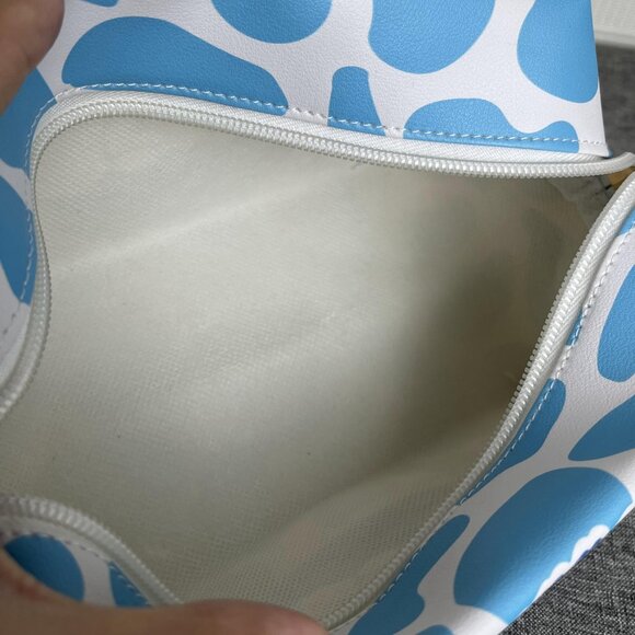 Cinnamoroll Portable Handheld Organizer Cosmetic Bag - Picture 5 of 5